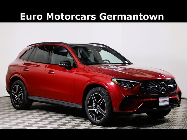 2025 Mercedes-Benz GLC 300