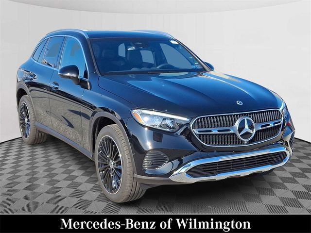 2025 Mercedes-Benz GLC 300