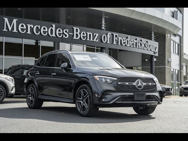 2025 Mercedes-Benz GLC 300