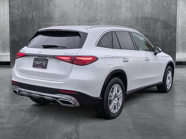 2025 Mercedes-Benz GLC 300