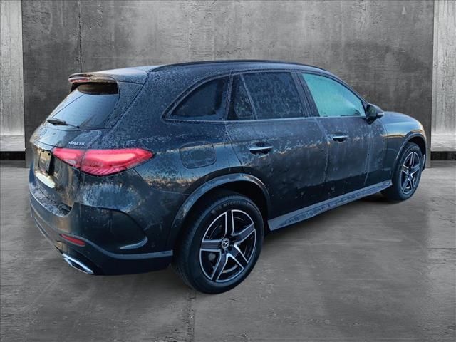 2025 Mercedes-Benz GLC 300