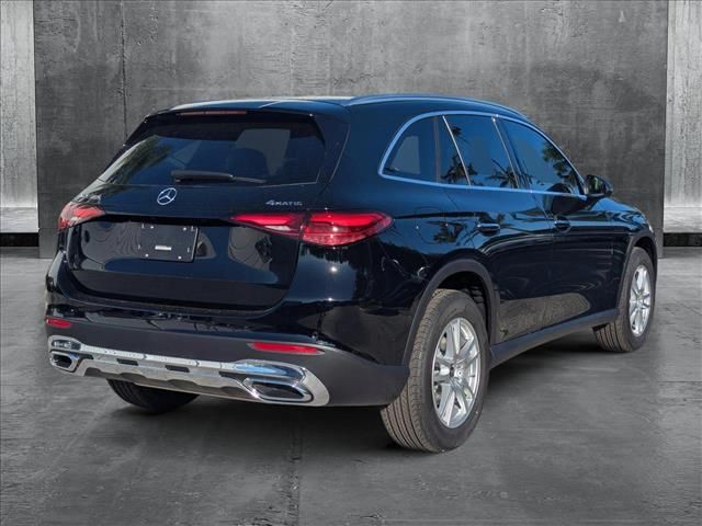 2025 Mercedes-Benz GLC 300