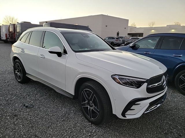 2025 Mercedes-Benz GLC 300