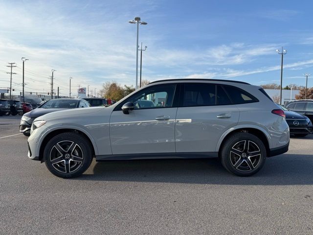 2025 Mercedes-Benz GLC 300