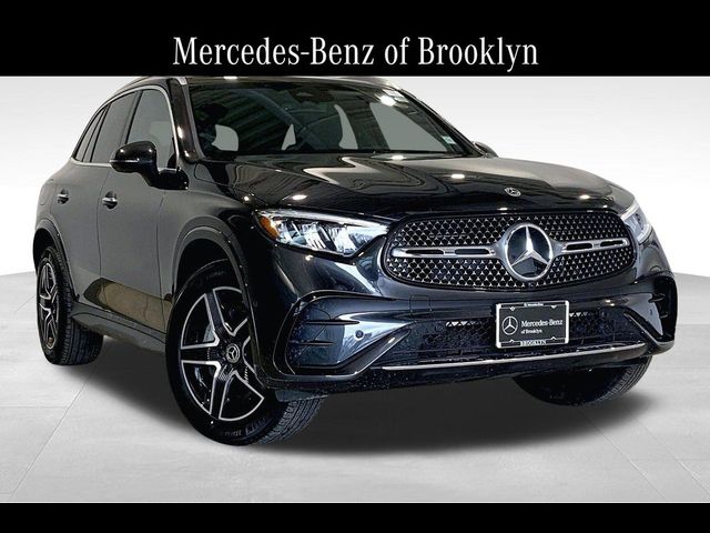 2025 Mercedes-Benz GLC 300