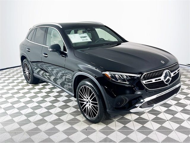 2025 Mercedes-Benz GLC 300