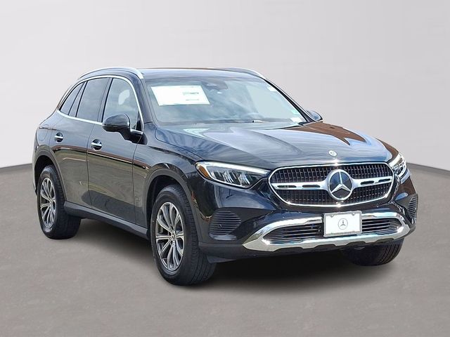 2025 Mercedes-Benz GLC 300