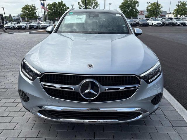 2025 Mercedes-Benz GLC 300