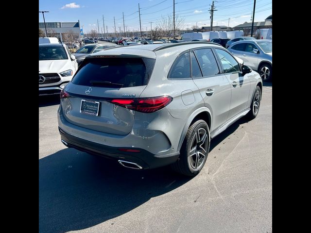 2025 Mercedes-Benz GLC 300