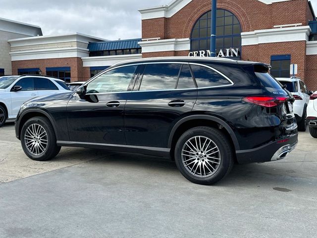 2025 Mercedes-Benz GLC 300