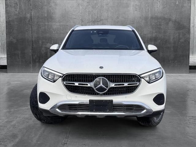 2025 Mercedes-Benz GLC 300