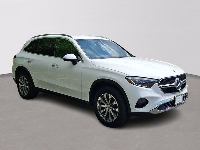 2025 Mercedes-Benz GLC 300