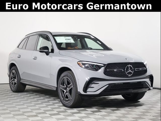 2025 Mercedes-Benz GLC 300