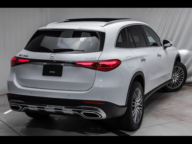 2025 Mercedes-Benz GLC 300