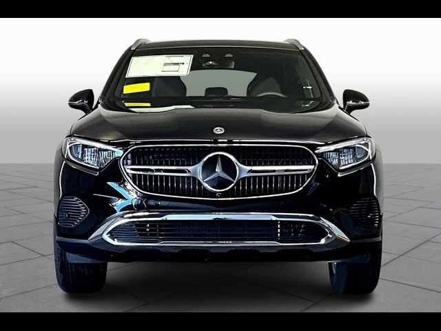 2025 Mercedes-Benz GLC 300