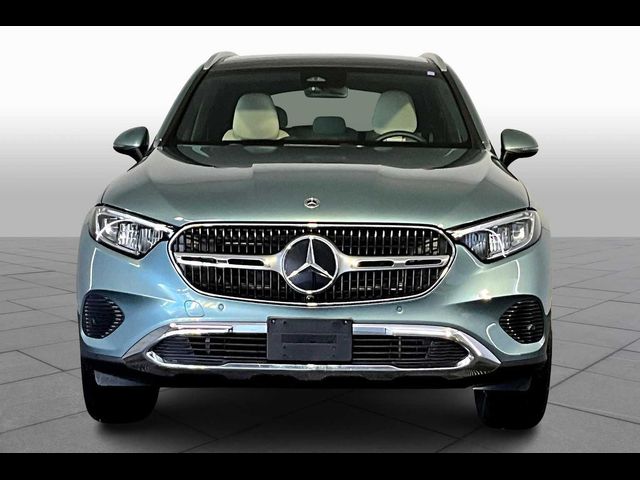 2025 Mercedes-Benz GLC 300