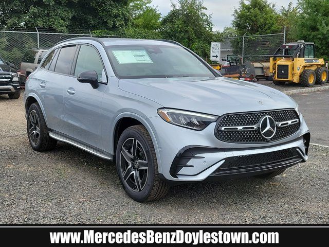 2025 Mercedes-Benz GLC 300