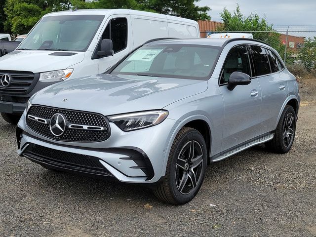 2025 Mercedes-Benz GLC 300