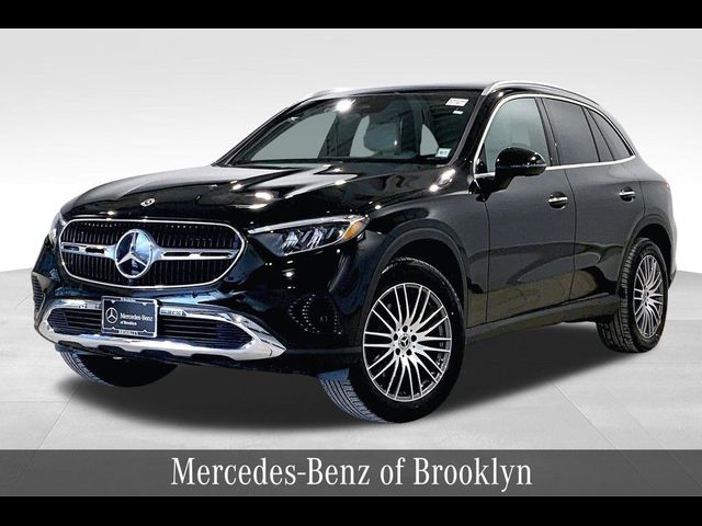 2025 Mercedes-Benz GLC 300