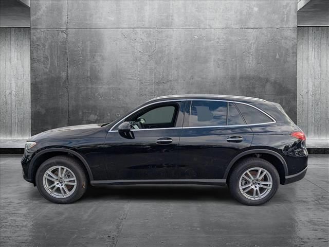 2025 Mercedes-Benz GLC 300