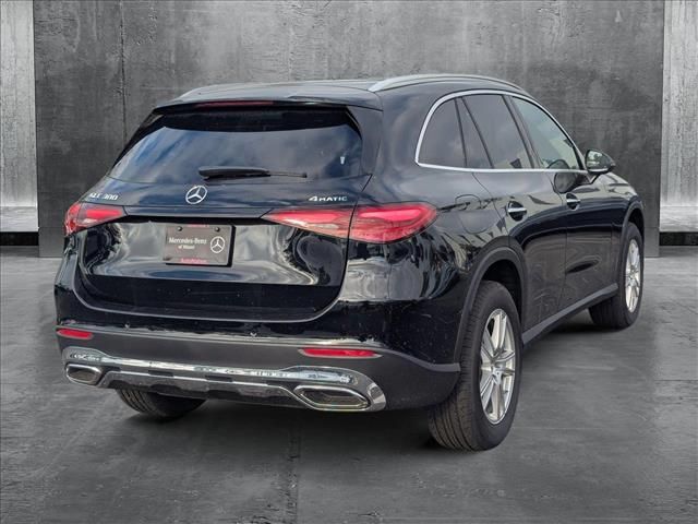 2025 Mercedes-Benz GLC 300
