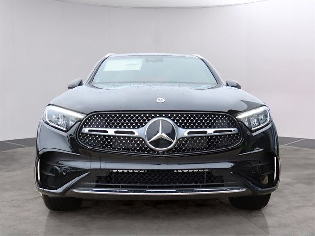 2025 Mercedes-Benz GLC 300