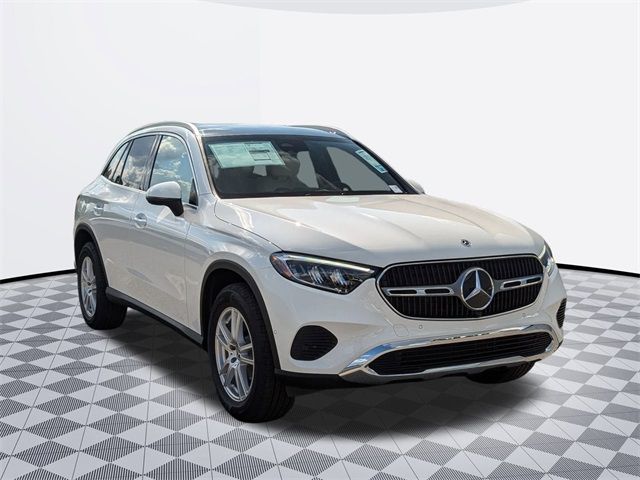 2025 Mercedes-Benz GLC 300