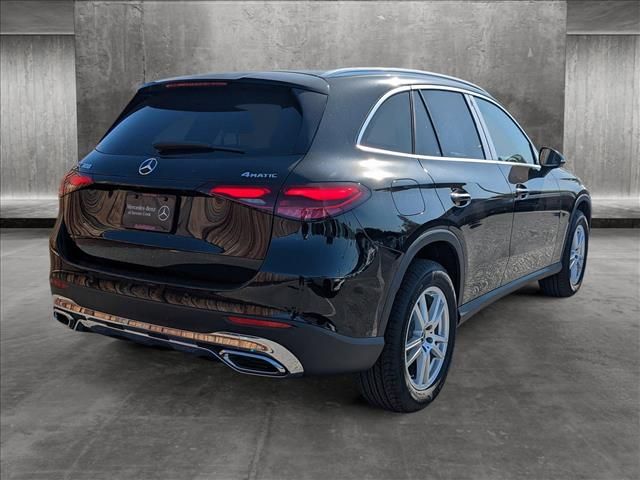 2025 Mercedes-Benz GLC 300