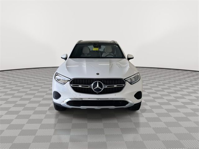 2025 Mercedes-Benz GLC 300