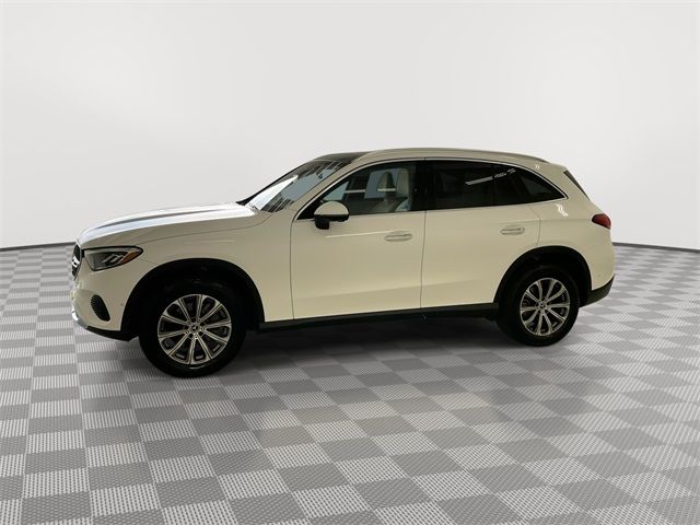 2025 Mercedes-Benz GLC 300