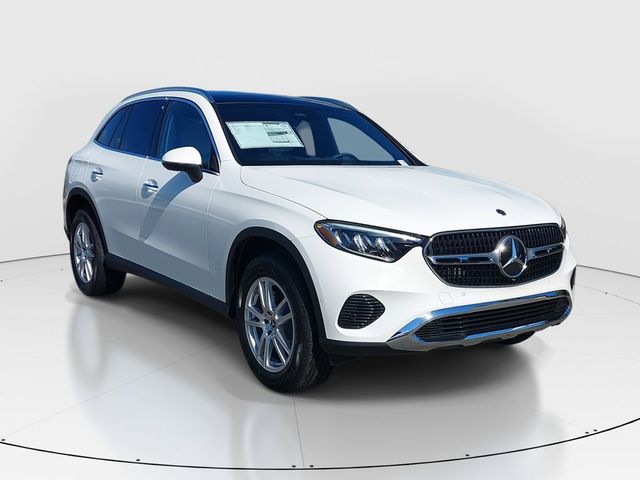 2025 Mercedes-Benz GLC 300