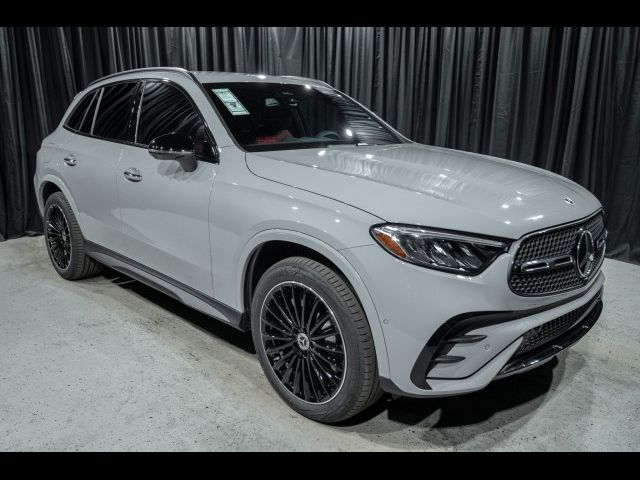 2025 Mercedes-Benz GLC 300