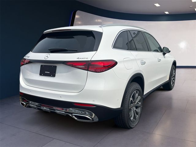 2025 Mercedes-Benz GLC 300