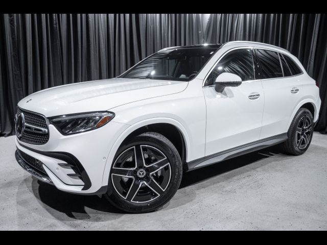 2025 Mercedes-Benz GLC 300