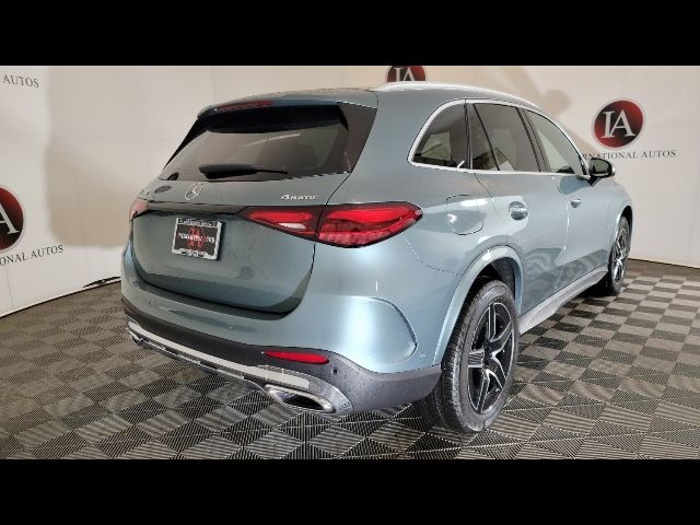 2025 Mercedes-Benz GLC 300