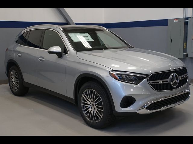 2025 Mercedes-Benz GLC 300