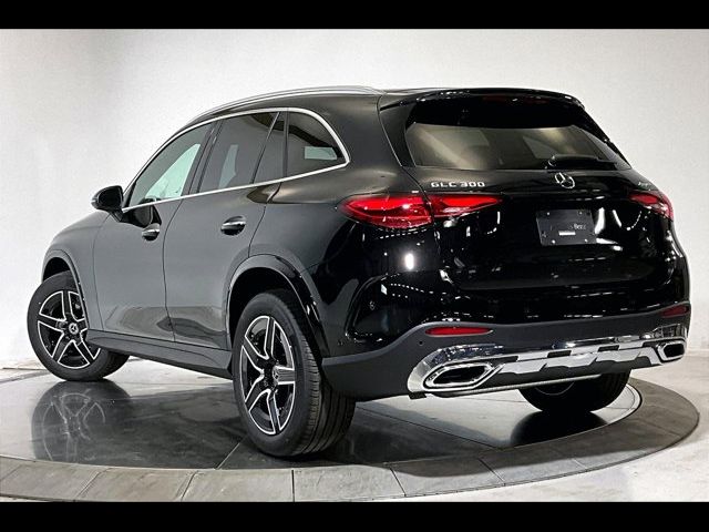 2025 Mercedes-Benz GLC 300