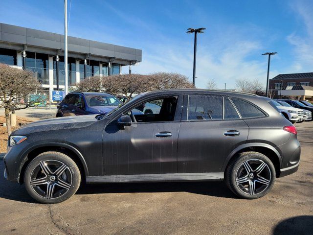 2025 Mercedes-Benz GLC 300