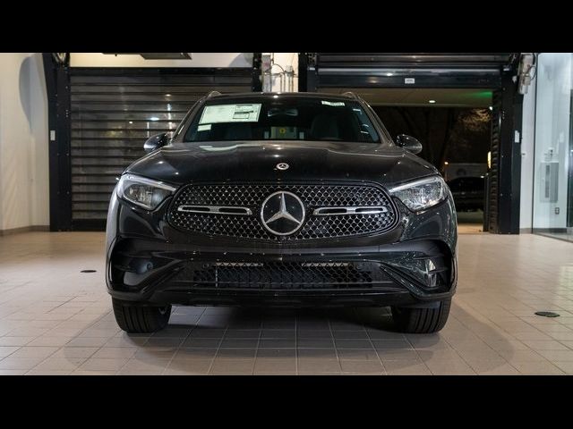 2025 Mercedes-Benz GLC 300