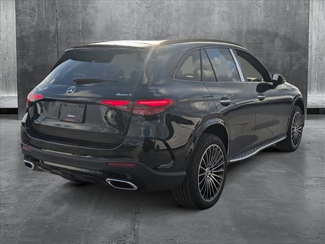 2025 Mercedes-Benz GLC 300