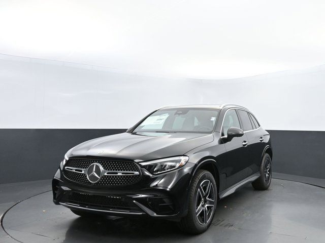 2025 Mercedes-Benz GLC 300