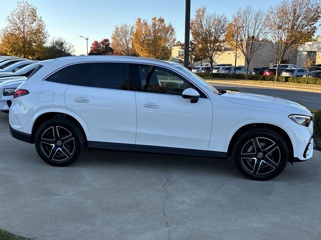 2025 Mercedes-Benz GLC 300