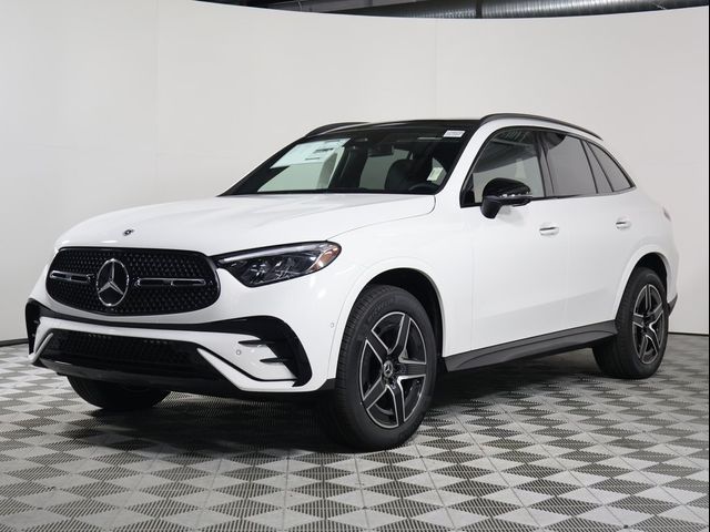 2025 Mercedes-Benz GLC 300