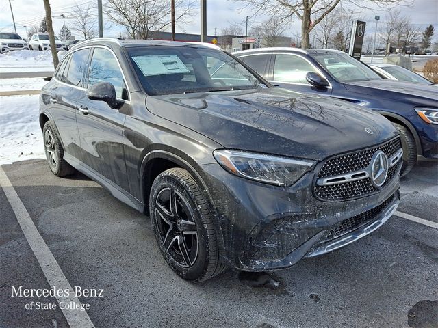 2025 Mercedes-Benz GLC 300