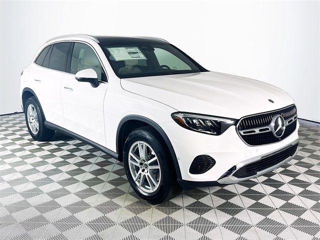 2025 Mercedes-Benz GLC 300