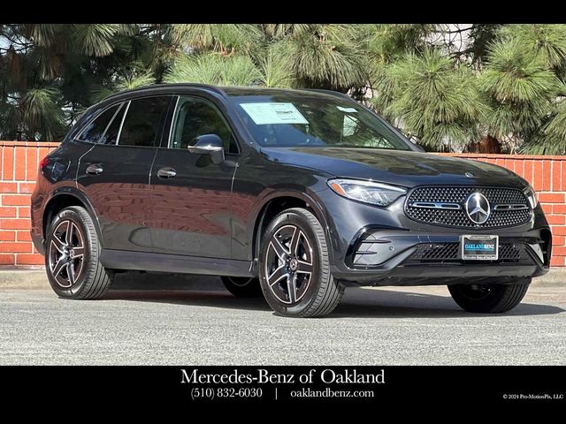 2025 Mercedes-Benz GLC 300