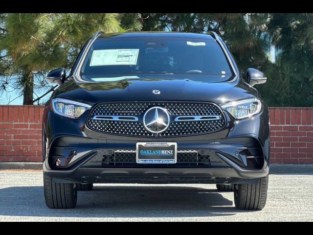 2025 Mercedes-Benz GLC 300