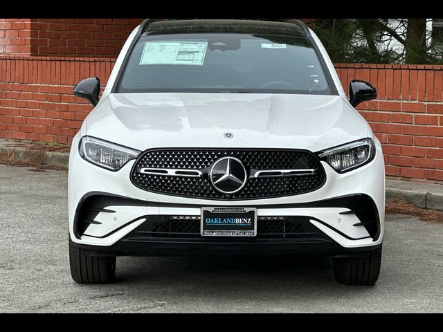 2025 Mercedes-Benz GLC 300