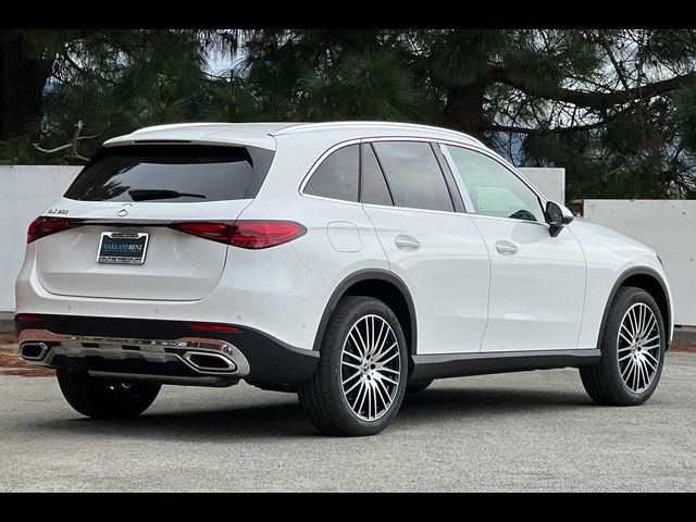 2025 Mercedes-Benz GLC 300