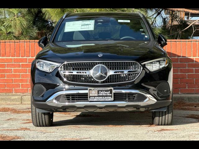 2025 Mercedes-Benz GLC 300